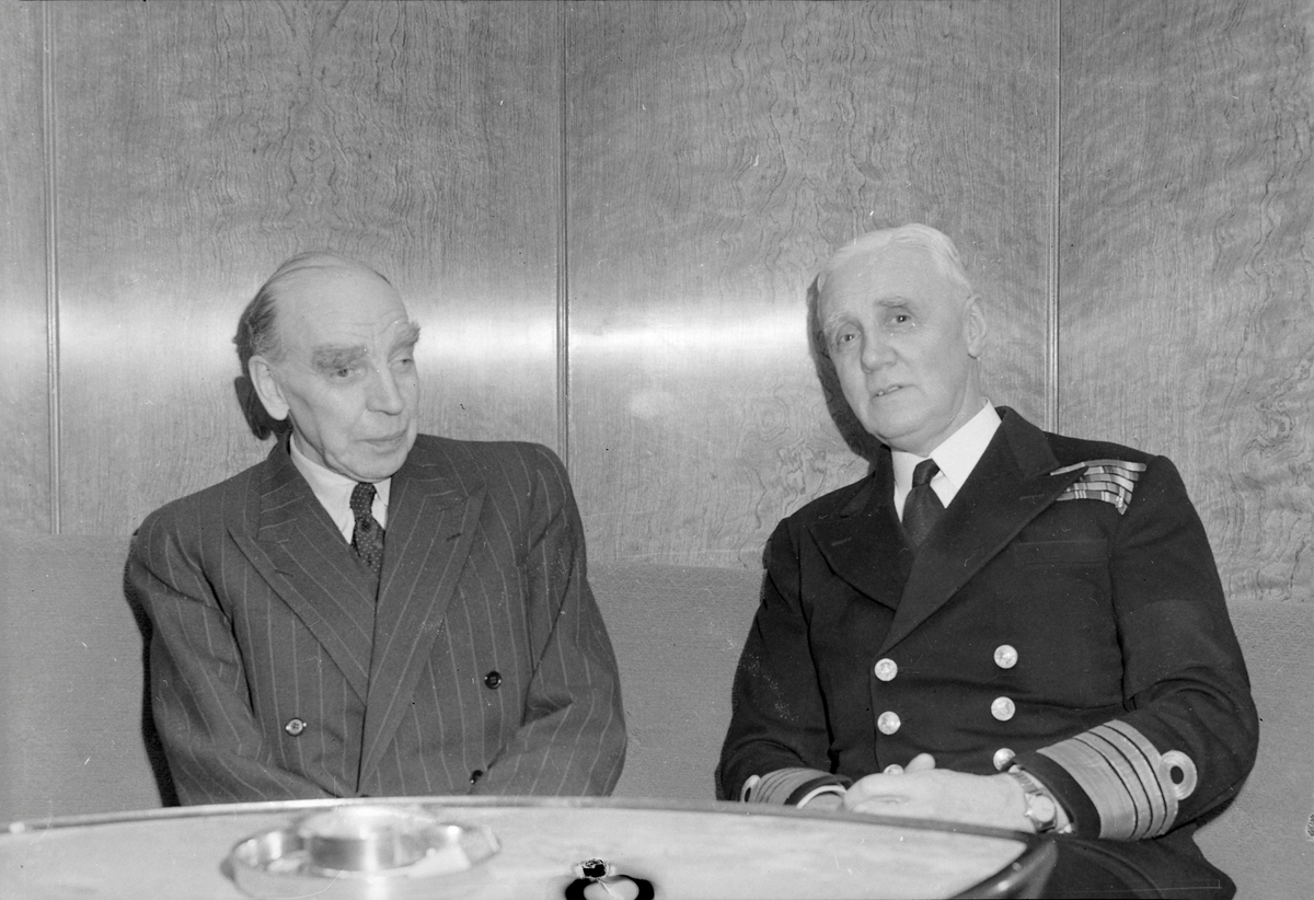 Hurtigrute Håkon Jarl på sin første tur nordover.