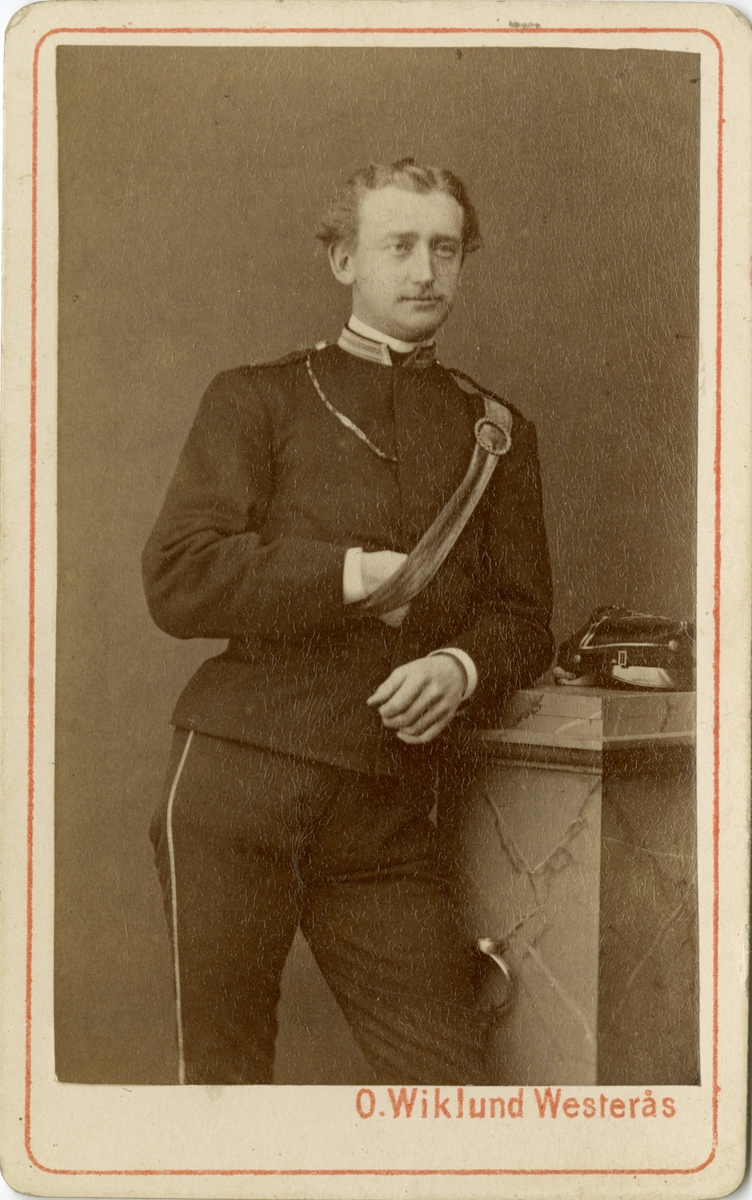 Porträtt av Carl Alexander Florentin Olson, officer vid Skånska dragonregementet K 6.