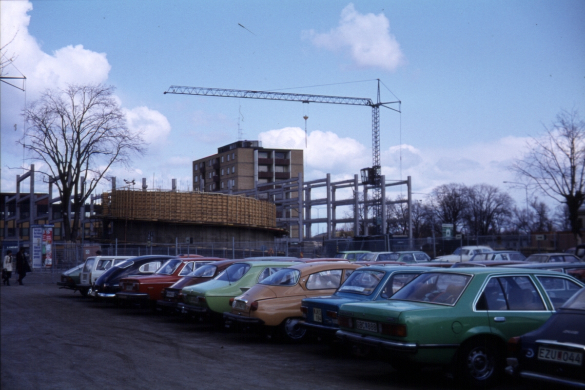 Bildtext: Nygatan - Hamngatan. Parkeringshus byggs. - Bild Linköping ...