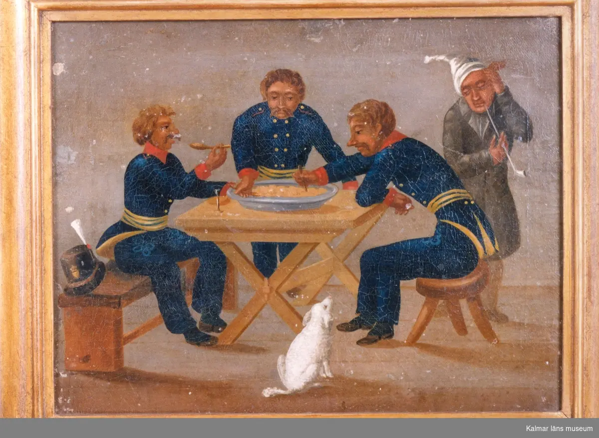 Interiör med tre officerare (vid Kalmar Regemente) vid ett bord, ätande gröt ur ett gemensamt fat. En fjärde person står på golvet bredvid bordet, han röker pipa, kritpipa av 1700-tals typ, i förgrunden på golvet en vit hund.