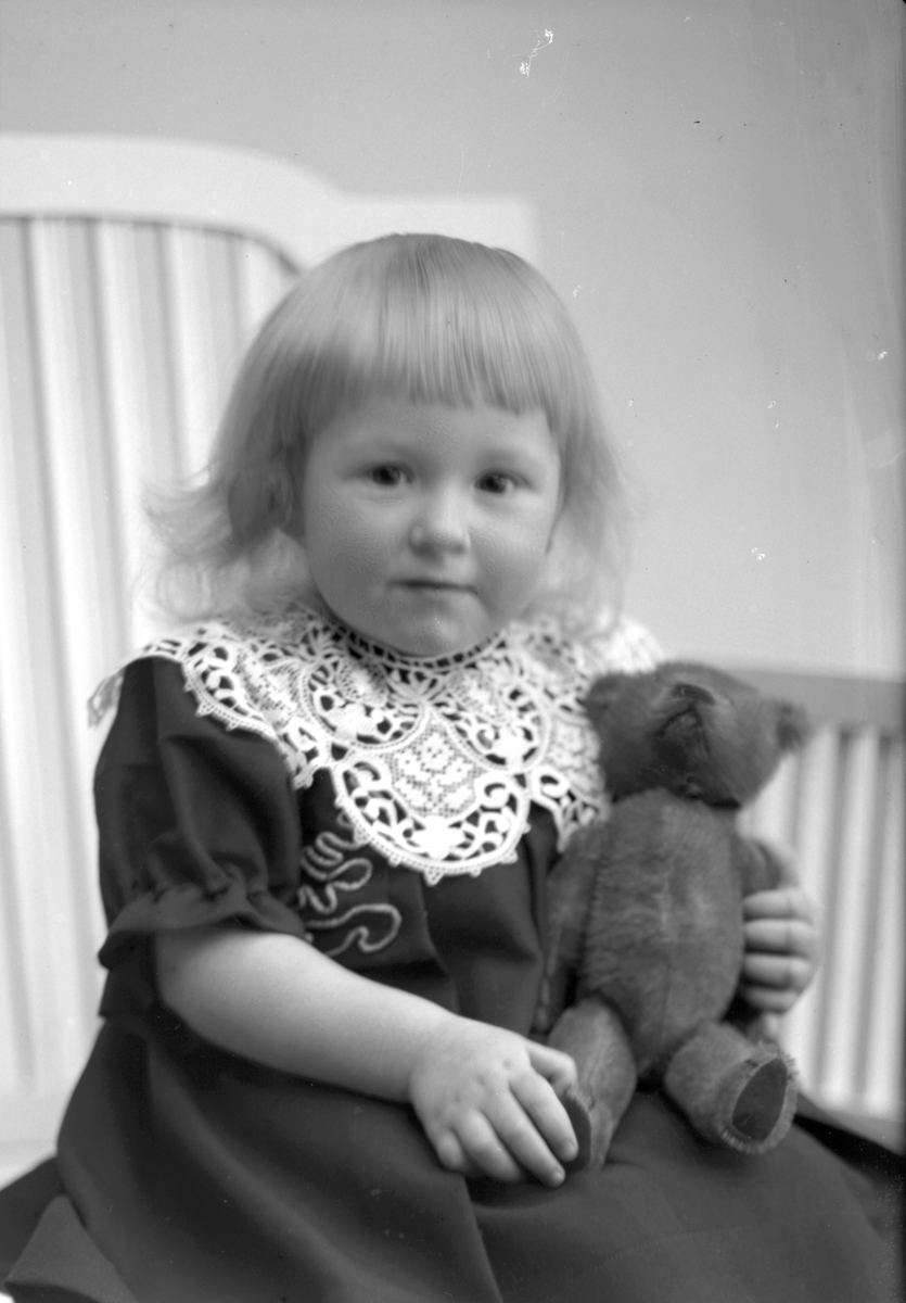 Einar Lindbloms dotter Emy, Södra Hospitalgatan 16, Gävle