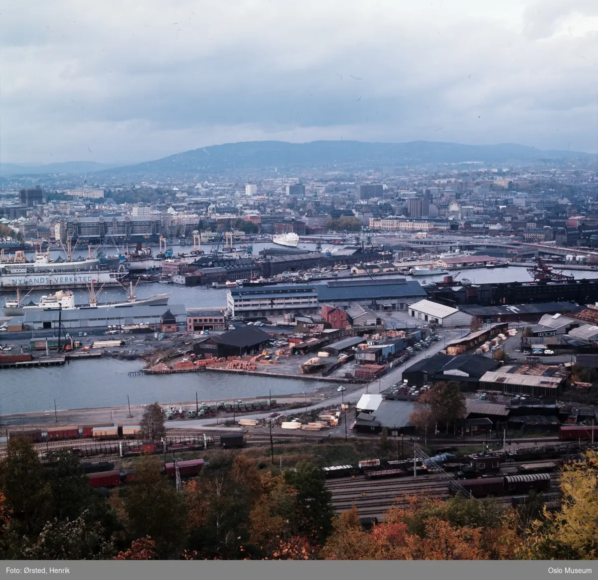 utsikt, havn, skip, Holger Danske, Nylands verksted, skipsverft, dokk, by, østbanestasjonen, Oslo Havnelager
