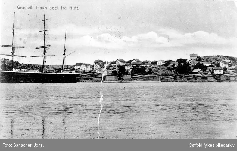 Gressvik havn i Onsøy ved Fredrikstad med seilskute, postkort.