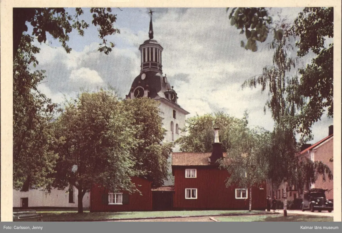 S:ta Getruds kyrka i Västervik med omkringliggande bebyggelse.