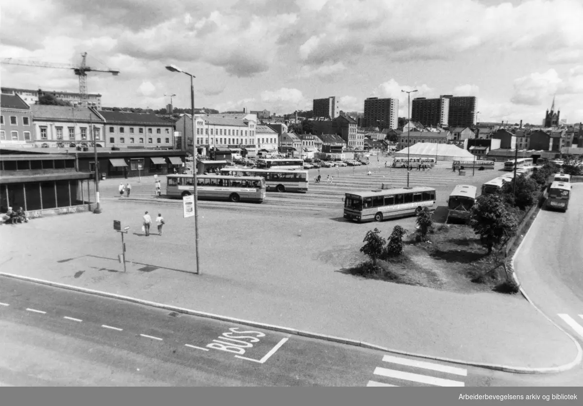 Grønlands Torg, juni 1983.