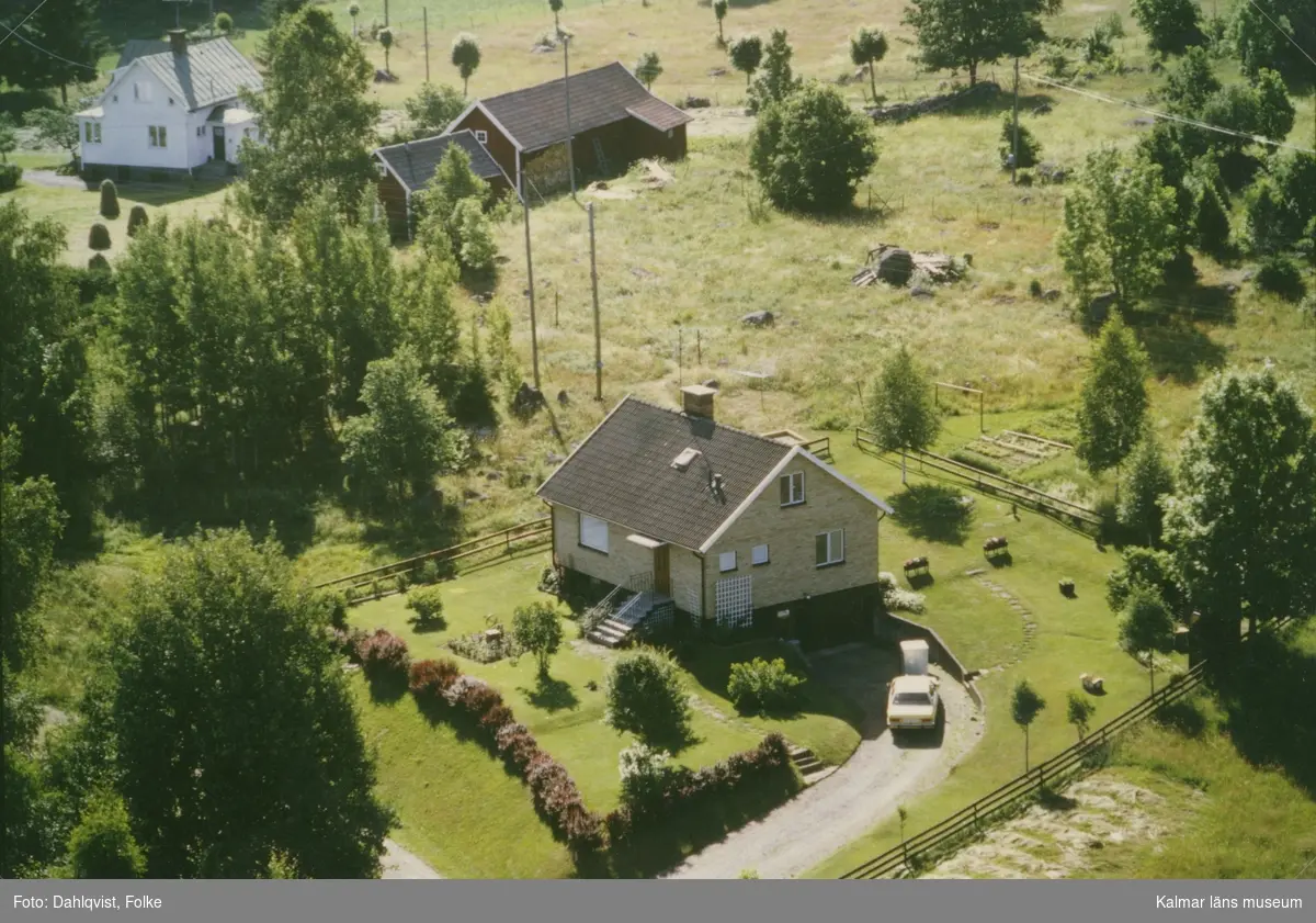Ett bostadshus vid hagmark i Fågelfors.
