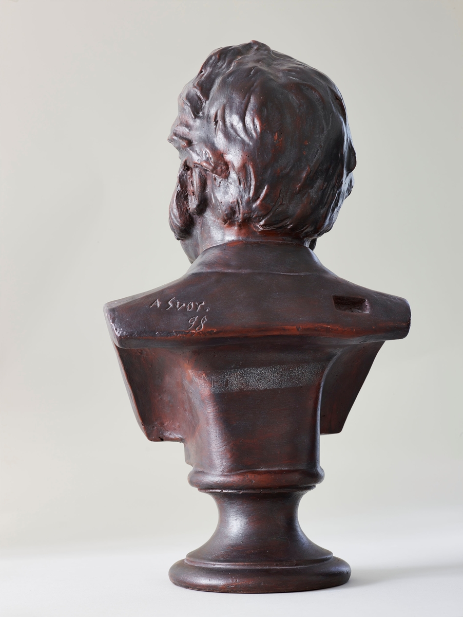 Diktar, dramatikar og samfunnsdebattant.