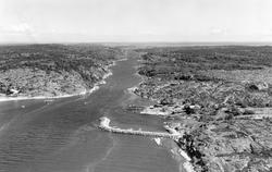 Skjelbusundet,  Hvaler, flyfoto fra juli 1964.