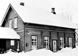 Gautestad jernbanestasjon i Rakkestad ca. 1970-75.
