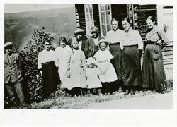 Gruppefoto frå øvre Lien.