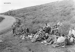 Kvilestund for ei gruppe norske ungdommer som sommeren 1982 