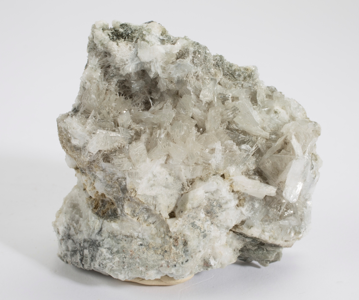 Mineral