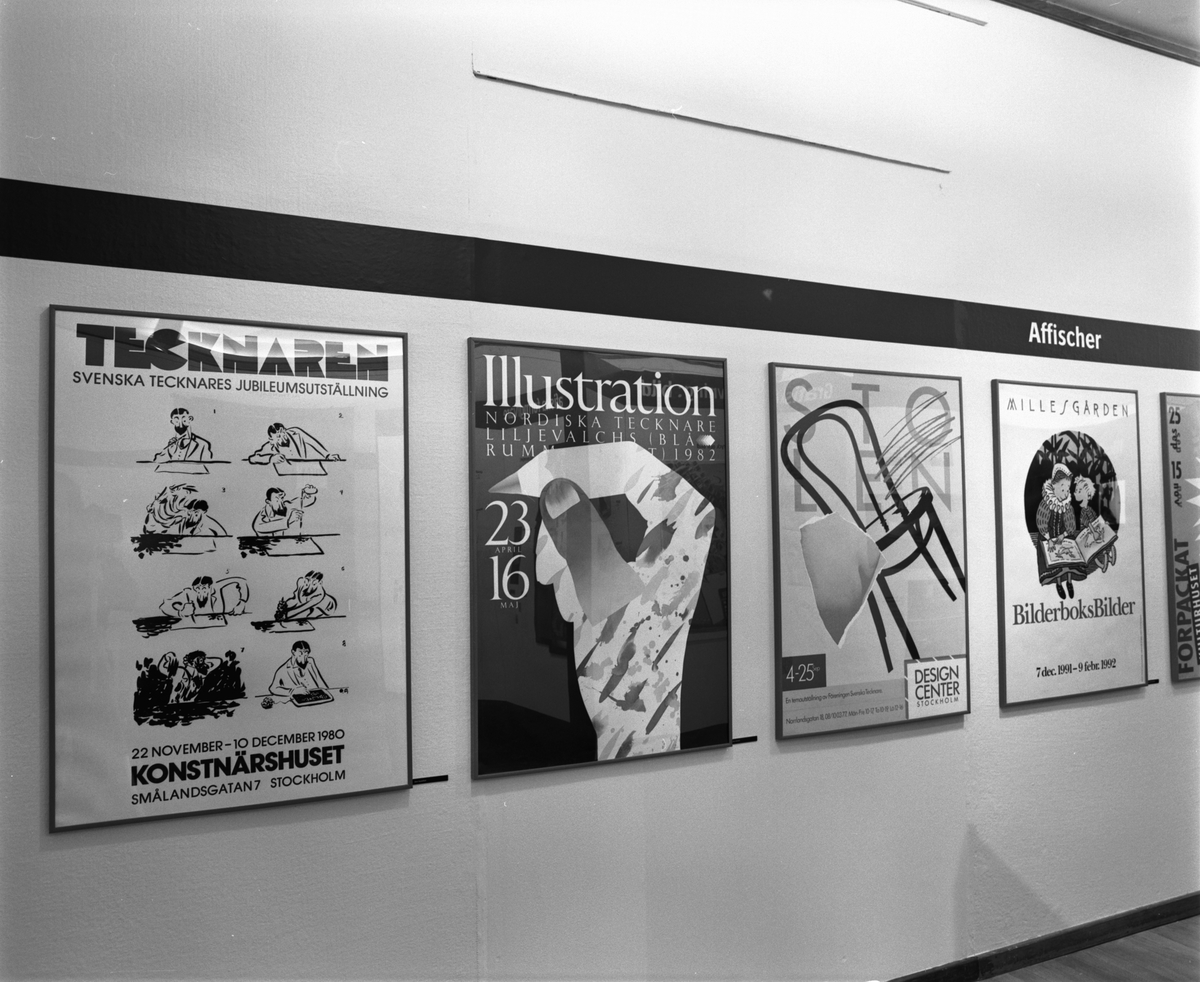 Föreningen Svenska Tecknare firar 40 årsjubileum med en utställning "Grafisk Form" på Tekniska Museet den 18 oktober 1995 - 7 januari 1996. Affischer.