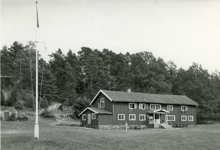 Enligt Bengt Lundins noteringar: "Sparrevikens huvudbyggnaden".