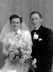 Aslaug Koksvik Husby og Anders Husby


Fra Nordmøre museums 