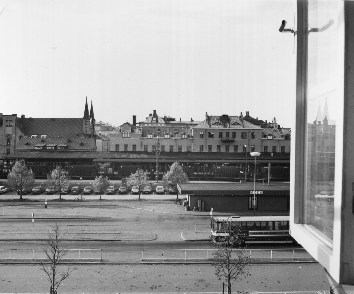 Vy över Hamntorget. Sjömanskyrkan t.v. Centralstationen i mitten av bilden.
