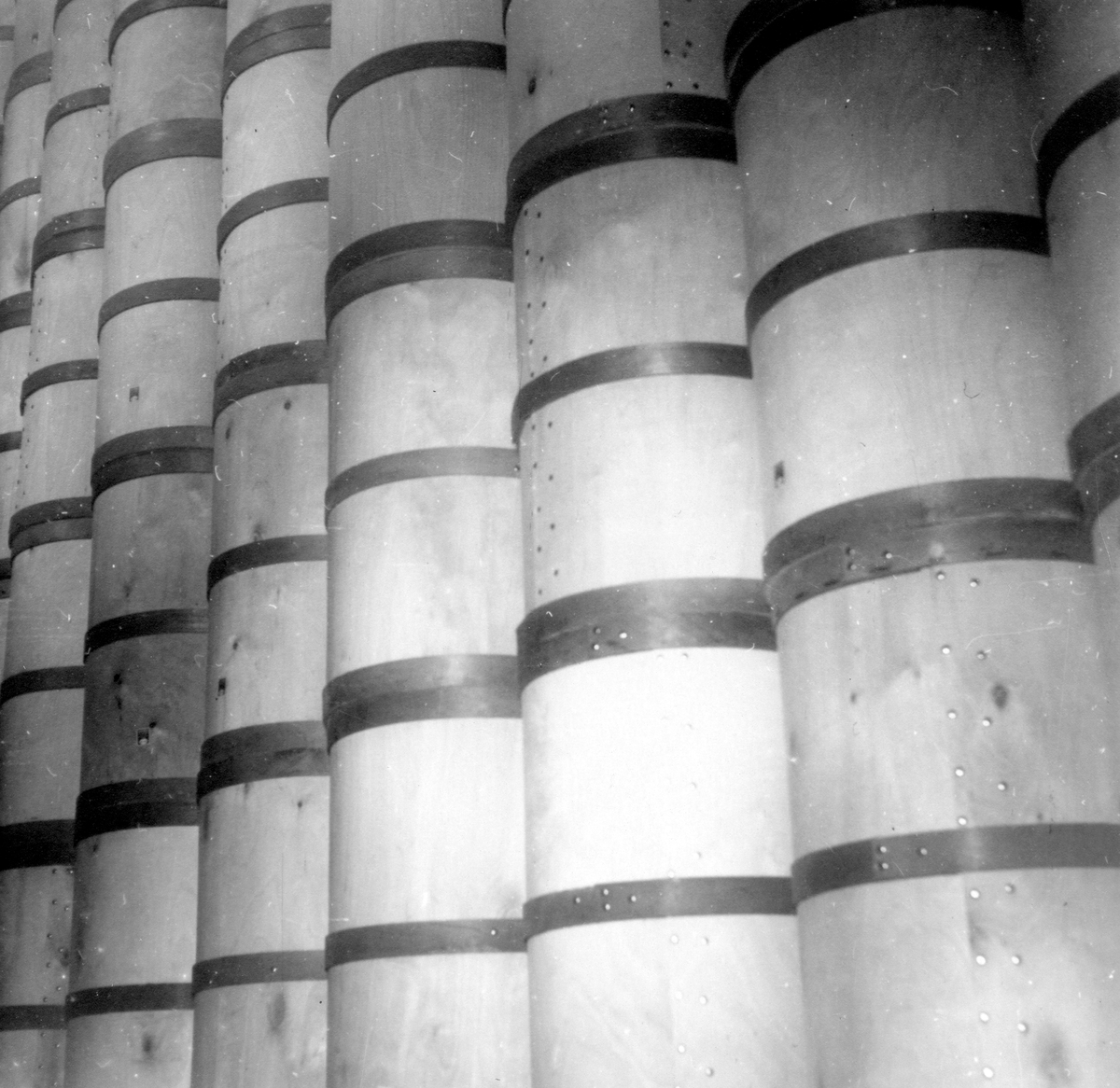 Plywoodtunnor från Habo Laggkärlsfabrik.