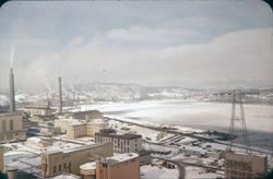 Utsikt fra tårntopp, mot nord. Ureabrikken.