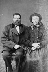 Portrett av eldre par ca 1880.