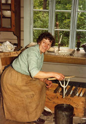 Olsok 1981 på Romsdalsmuseet..Eresdjord bondekvinnelag var a