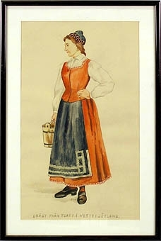 Akvarell föreställande kvinna iklädd kvinnodräkt från Toarp, Västergötland.
Inom glas och brunpolerad träram.