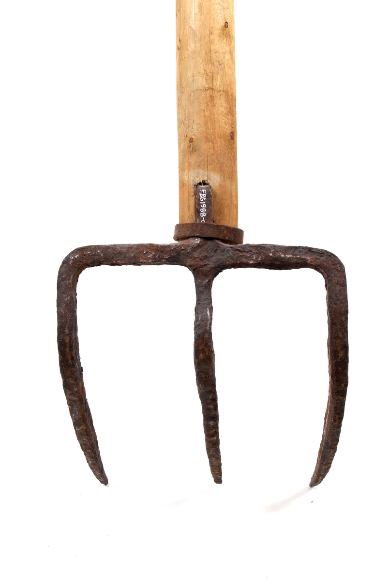 Stallgreip med treskaft.