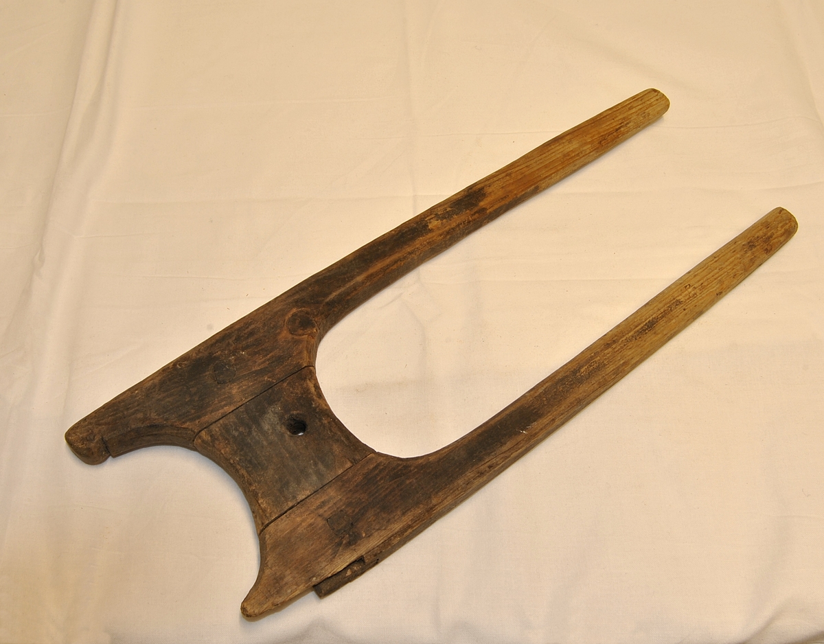 Form: Tilnærma H-form