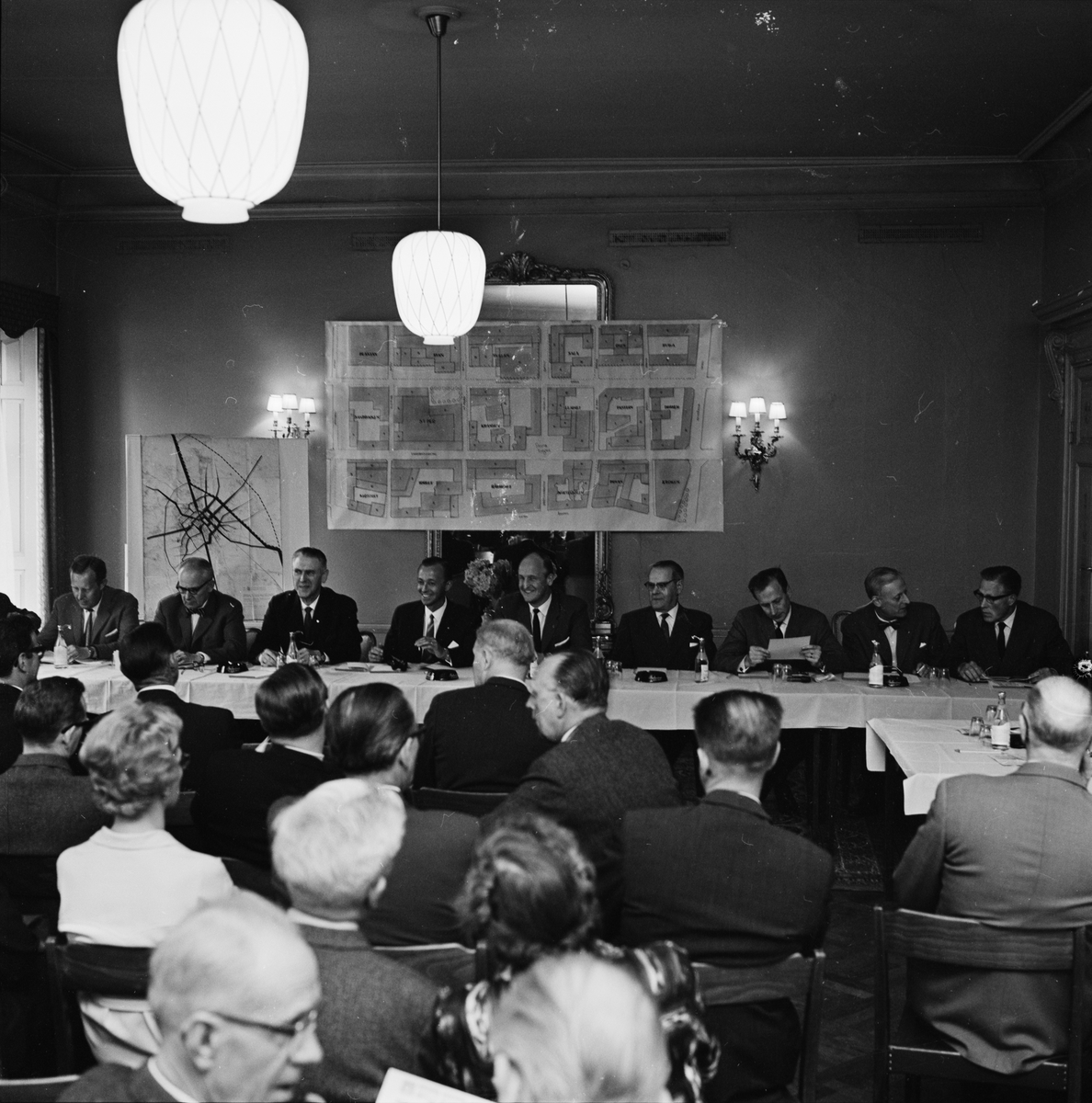 Uppsala Handelsförening - "diskussion om Uppsalas gångstad", Uppsala 1963