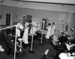 Tannlegehøyskolen. Operasjonssalen. November 1951