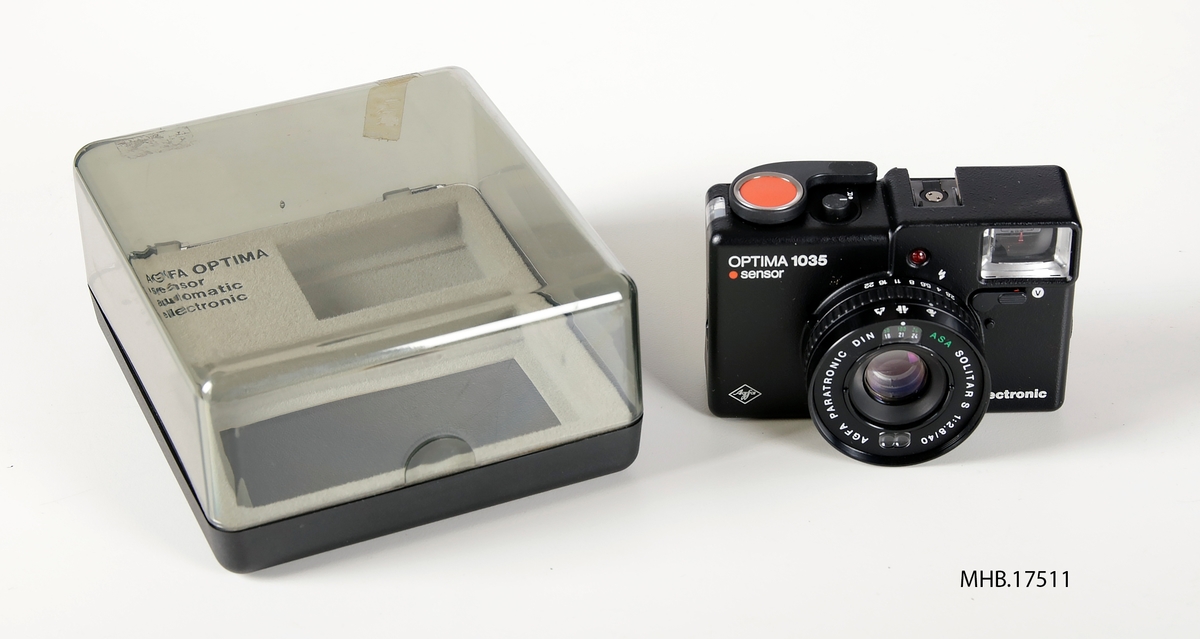 Fotoapparat Agfa Optima 1035 med bruksanvisning ligger i original emballasje.