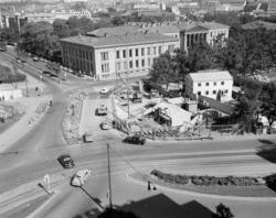 Undergrunnsbanens stasjon ved Nationalteatret utvides. Augus