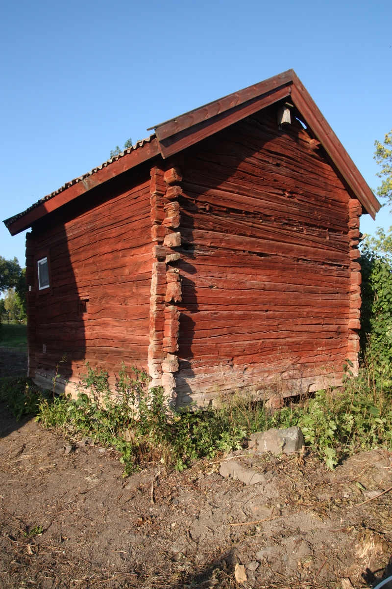 Timrad tiondebod vid Läbyvads hembygdsgård, Österby 9:4, Läby socken, Uppland 2014