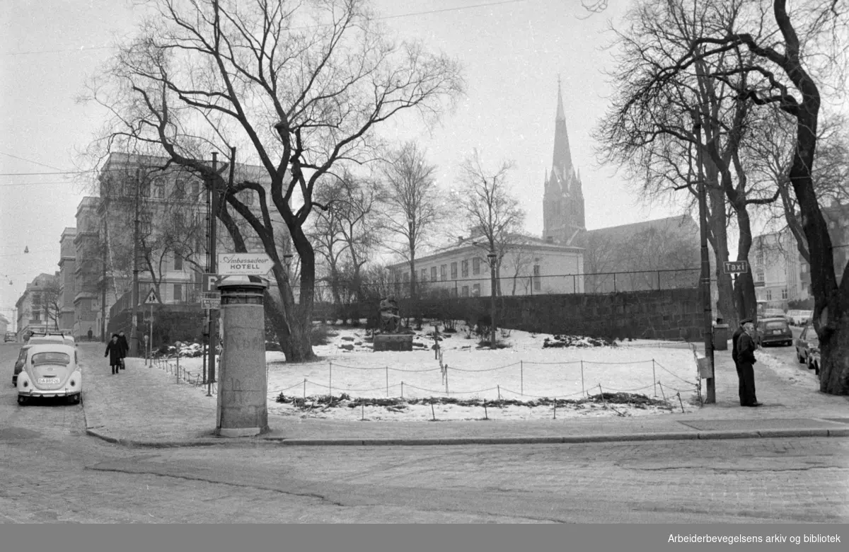 Uranienborg Kirke. Februar 1975