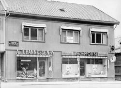 Repro: Forretningsgård, Storgata 71, Lillehammer