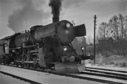 Damplokomotiv type 63a nr. 252 med godstog på Heimdal stasjo
