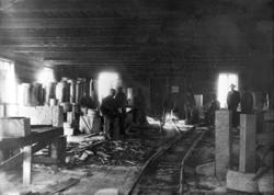 Interiør. Kleberverkstedet til ingeniør Otto Dahl, Otta sent