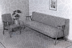 Sofabenk og stol.