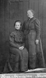 Portrett av to kvinner