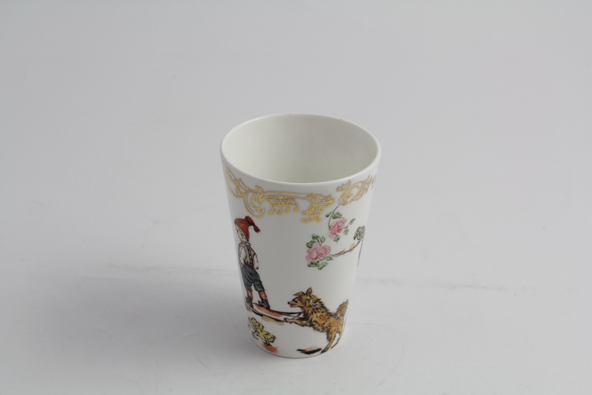 Dekor: Forskjellige dyr. Liten gutt i rød topplue. Blomsterranke i gull rundt toppen. Blomster.