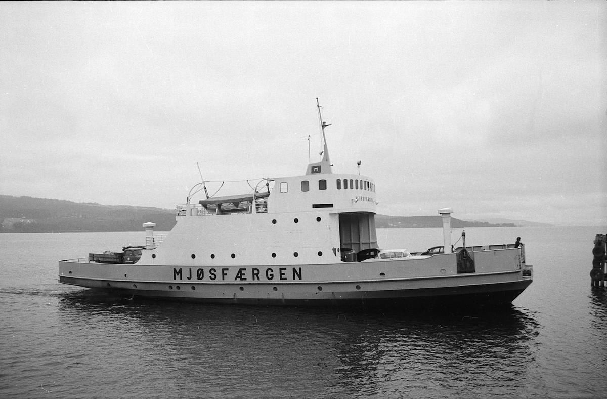 Mjøsfærgen i oktober 1963