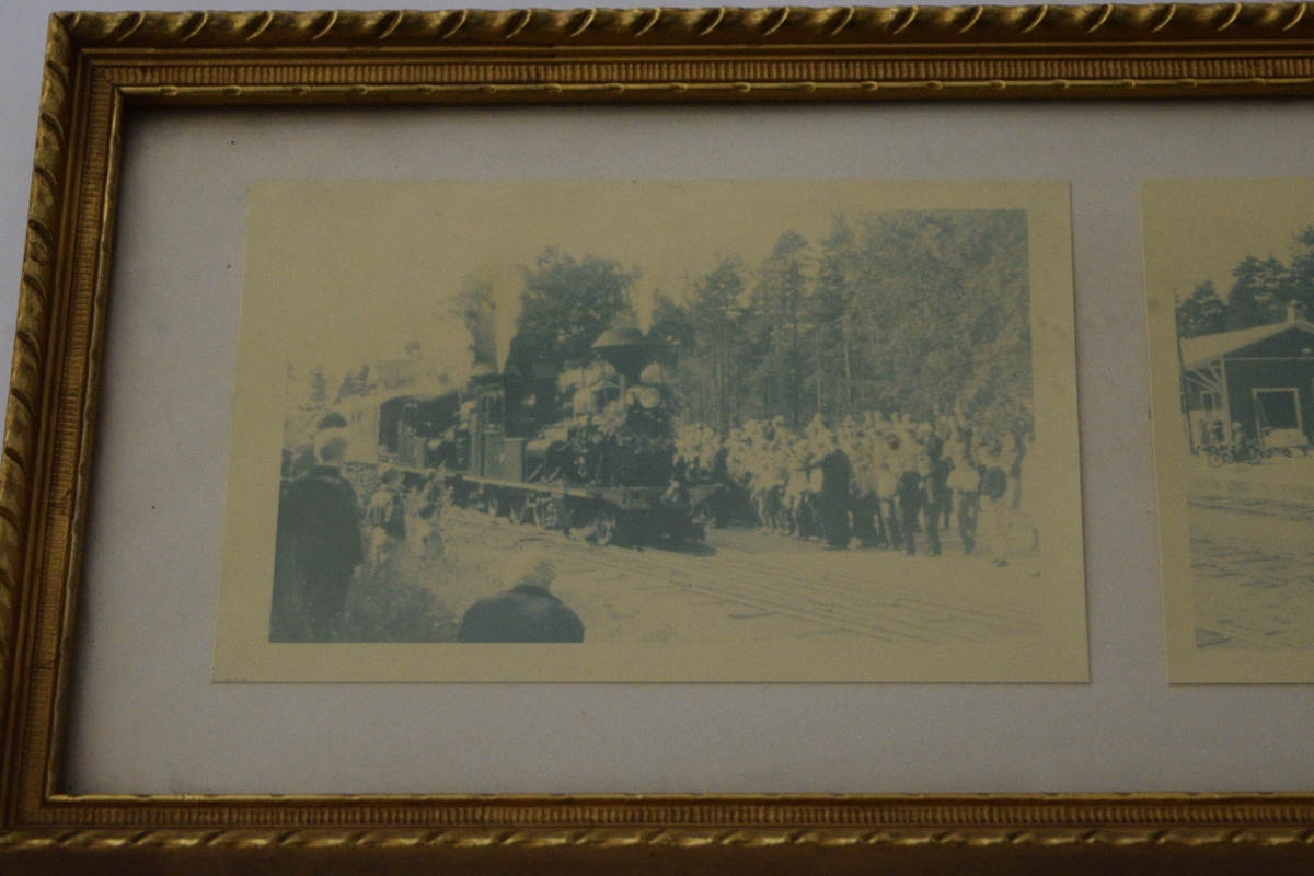 Fotografiene viser lokomotiv med krans, mennesker utenfor stasjonen og vogner.