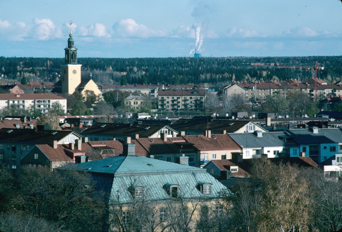 Stadsvy, Gävle slott i förgrund och Staffan kyrkan.