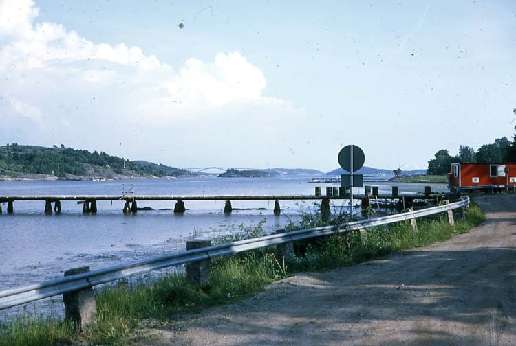 Almöbron från Lilla Askerön.