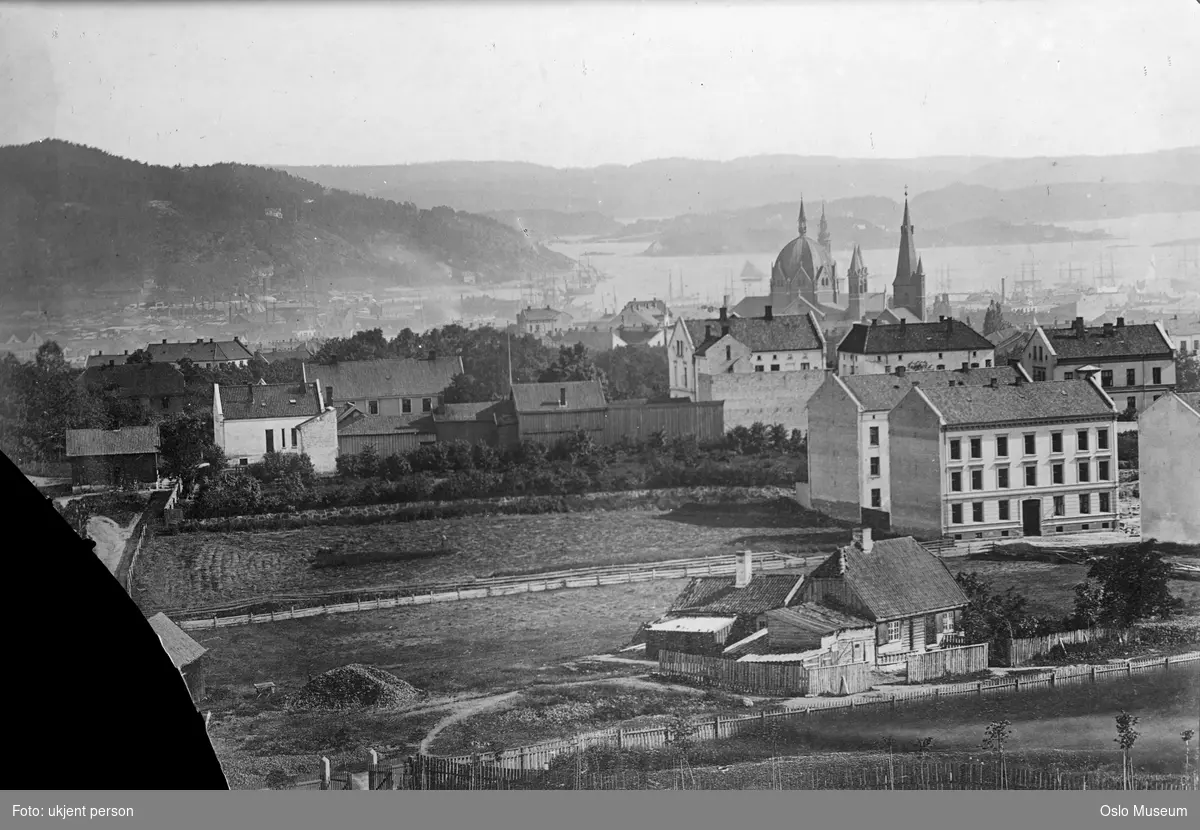 utsikt, Mærrahaugen, kulrurlandskap, bygårder, Trefoldighetskirken, St. Olavs kirke