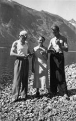 "Eikesdalen sommeren 1937".Sandgrovosen, Eikesdalsvatnet, ve