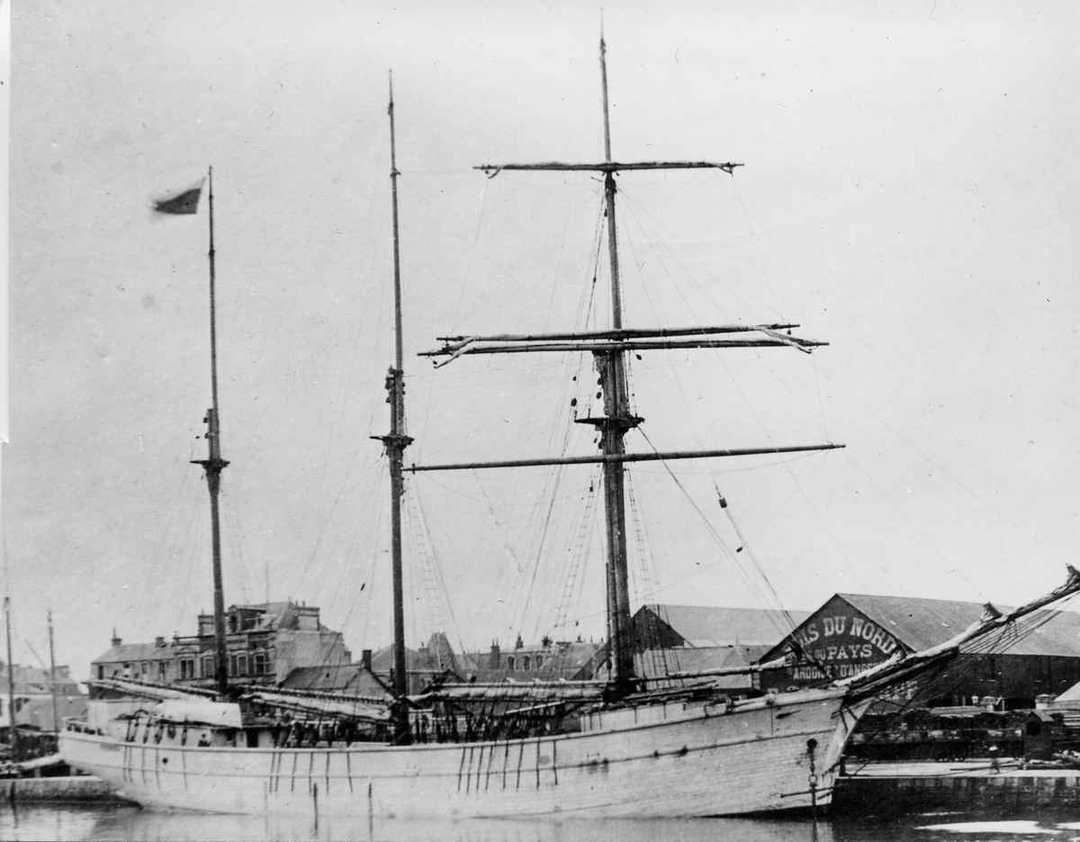 Tremastade skonertskeppet Ingrid ägdes av Gustaf Erikson 1917-1919.