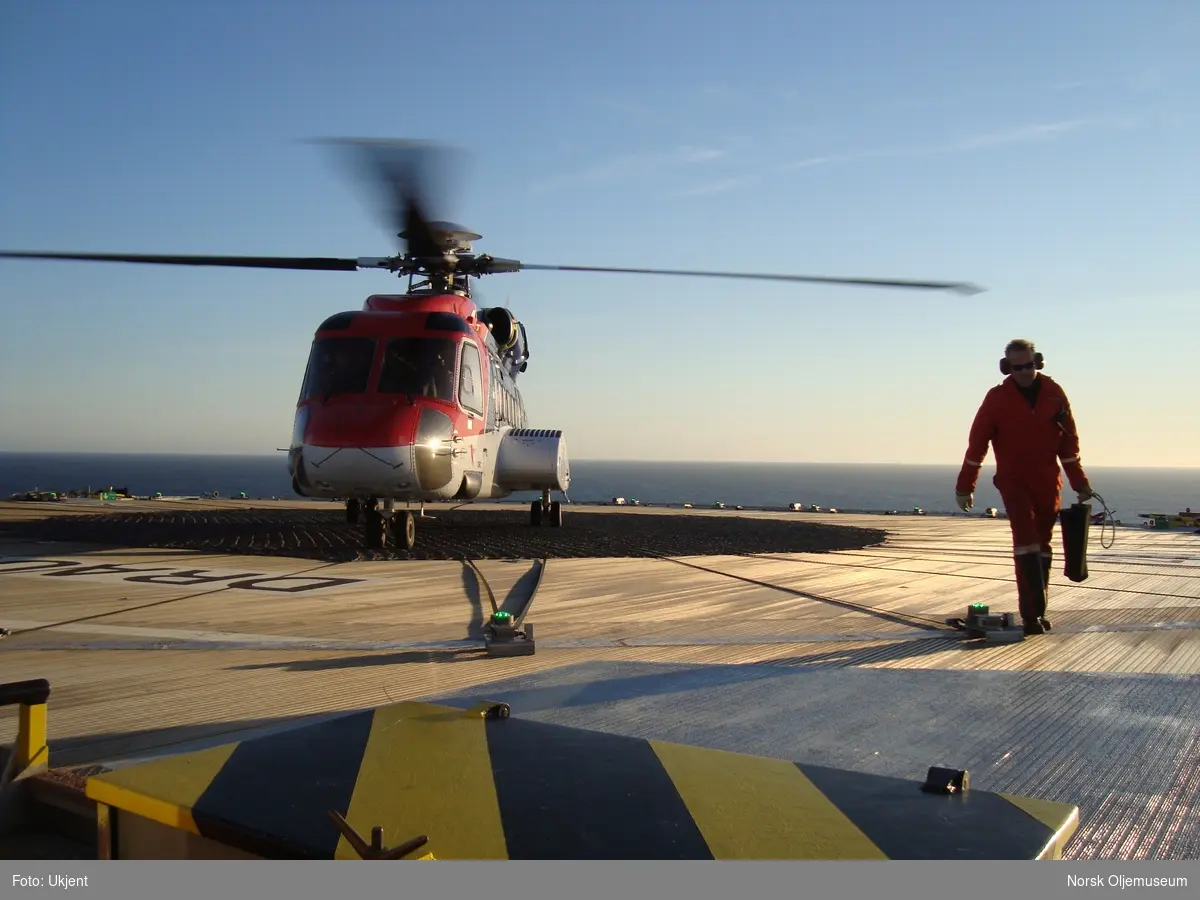 Helikopteret er klart for take-off fra Draugen og retur til fastlandet og basen i Kristiansund