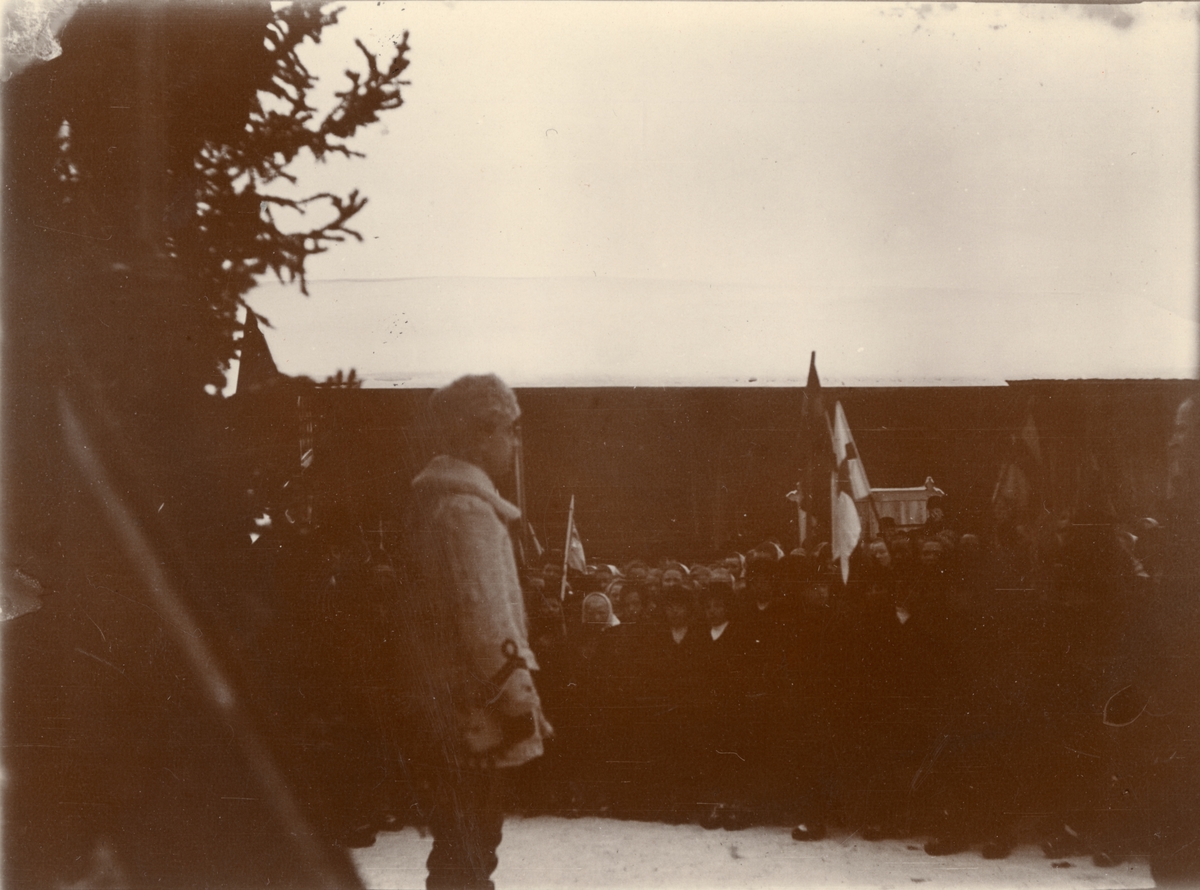 Smålands husarregemente K 4 på vinterövning i Norrbotten omkring 1910.