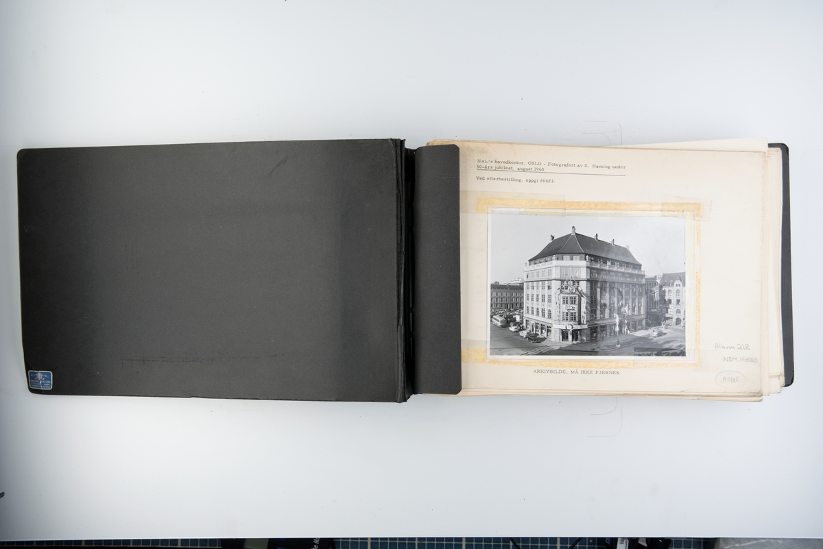 Album med fotografier av NALs kontorer og lasteskip