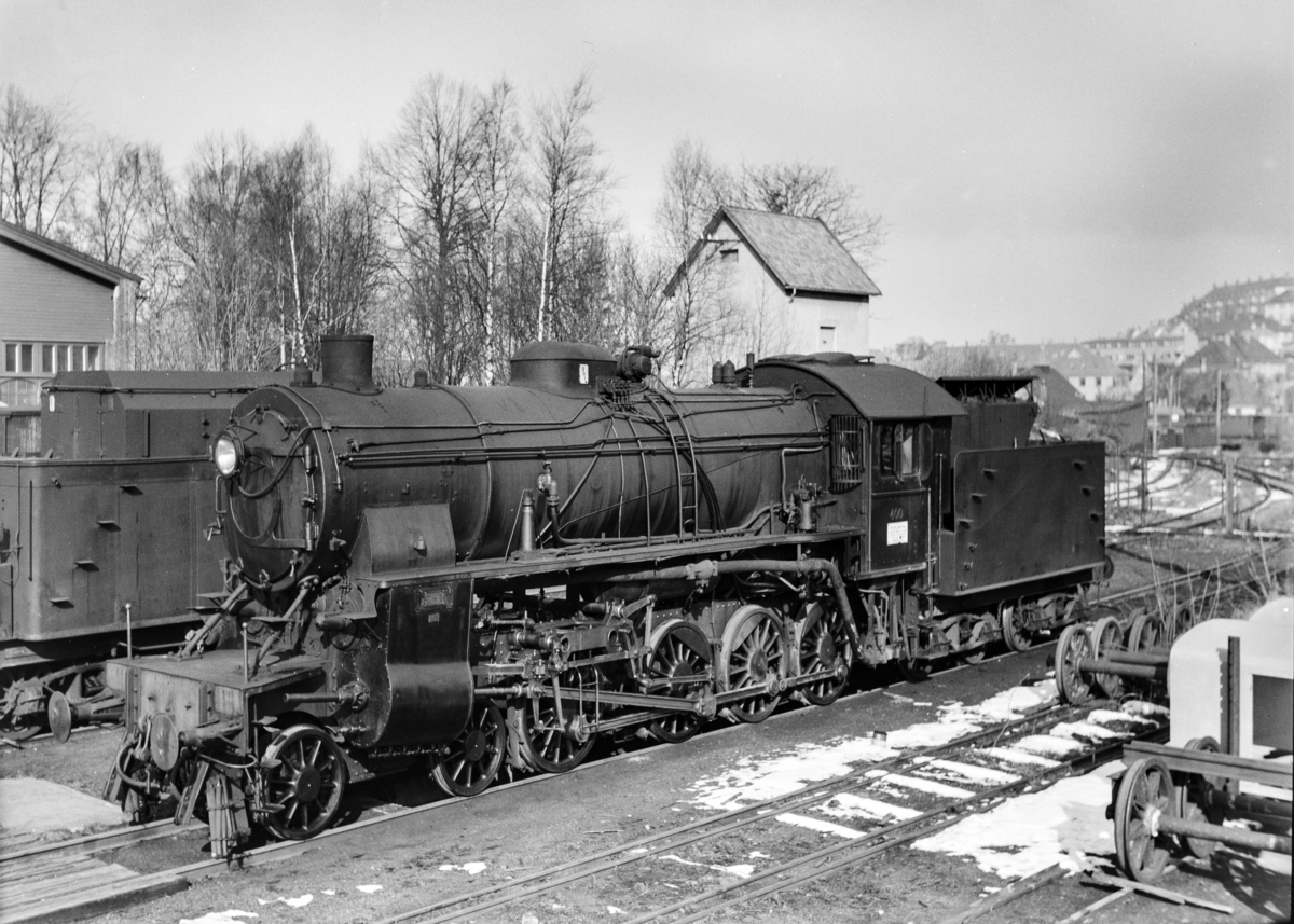 Damplokomotiv type 31b nr. 400 ved Kronstad verksted ved Bergen.